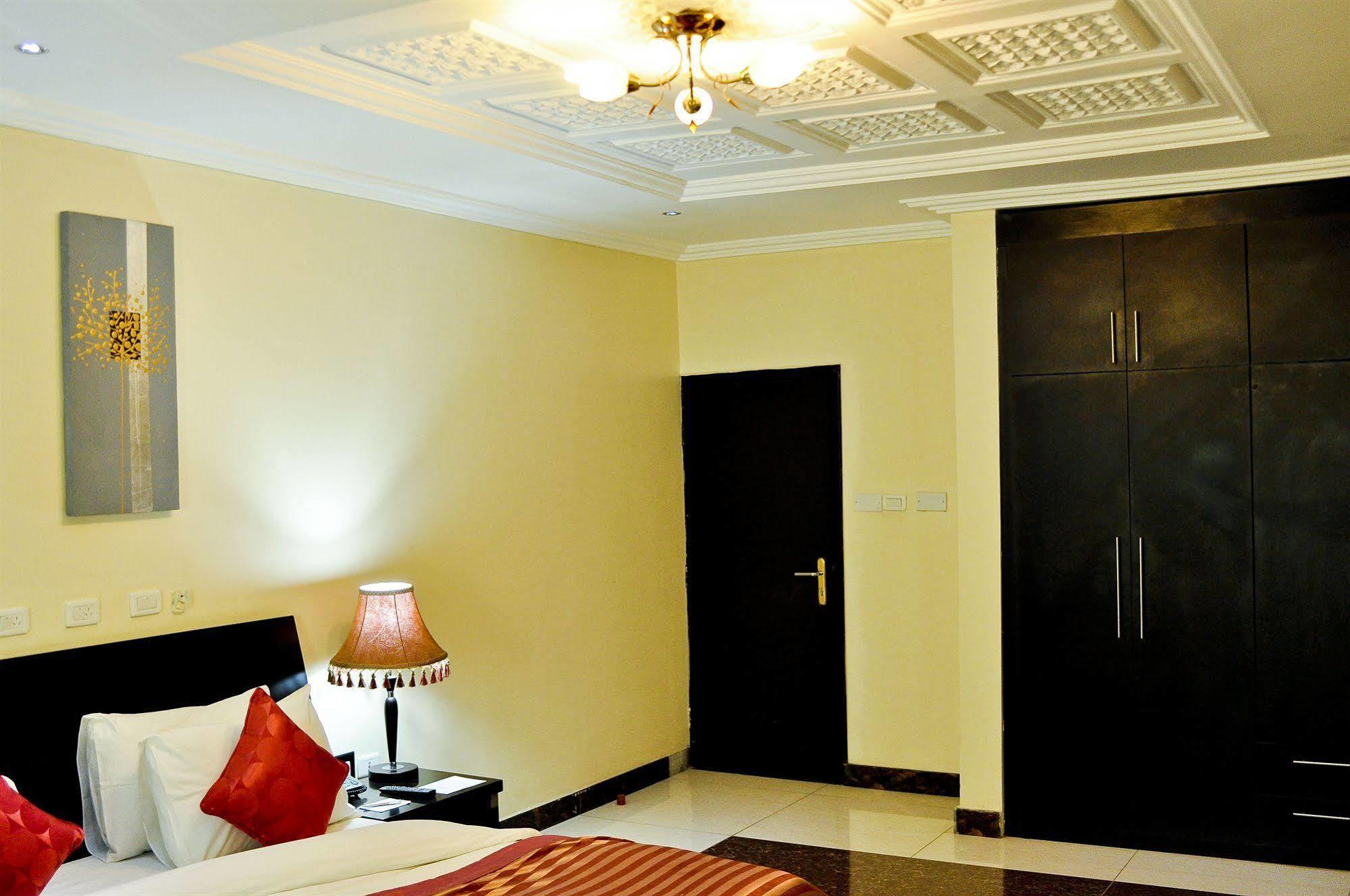 Aes Luxury Apartments Abuja Exterior photo